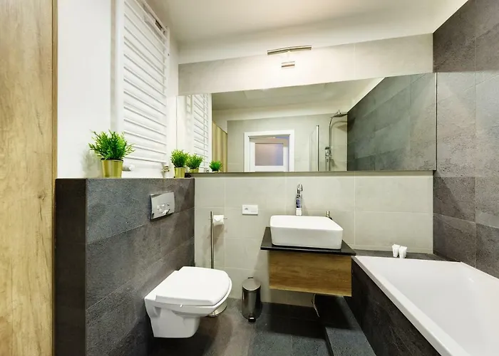 شقة Sleepway Apartments- Garbary 100-46 بوزنان