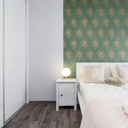 Sleepway Apartments- Garbary 100-46 * بوزنان