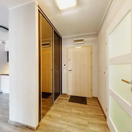 Sleepway Apartments- Garbary 100-46 דירה